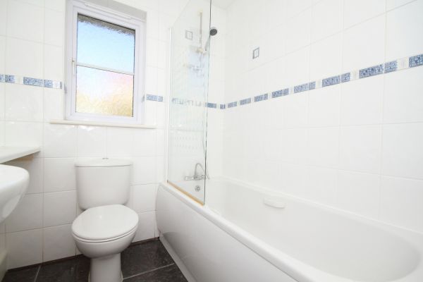 Shower Window Replacement in Schertz